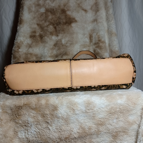 Patricia Nash Italian leather, Folklore collection handbag - Picture 8 of 8